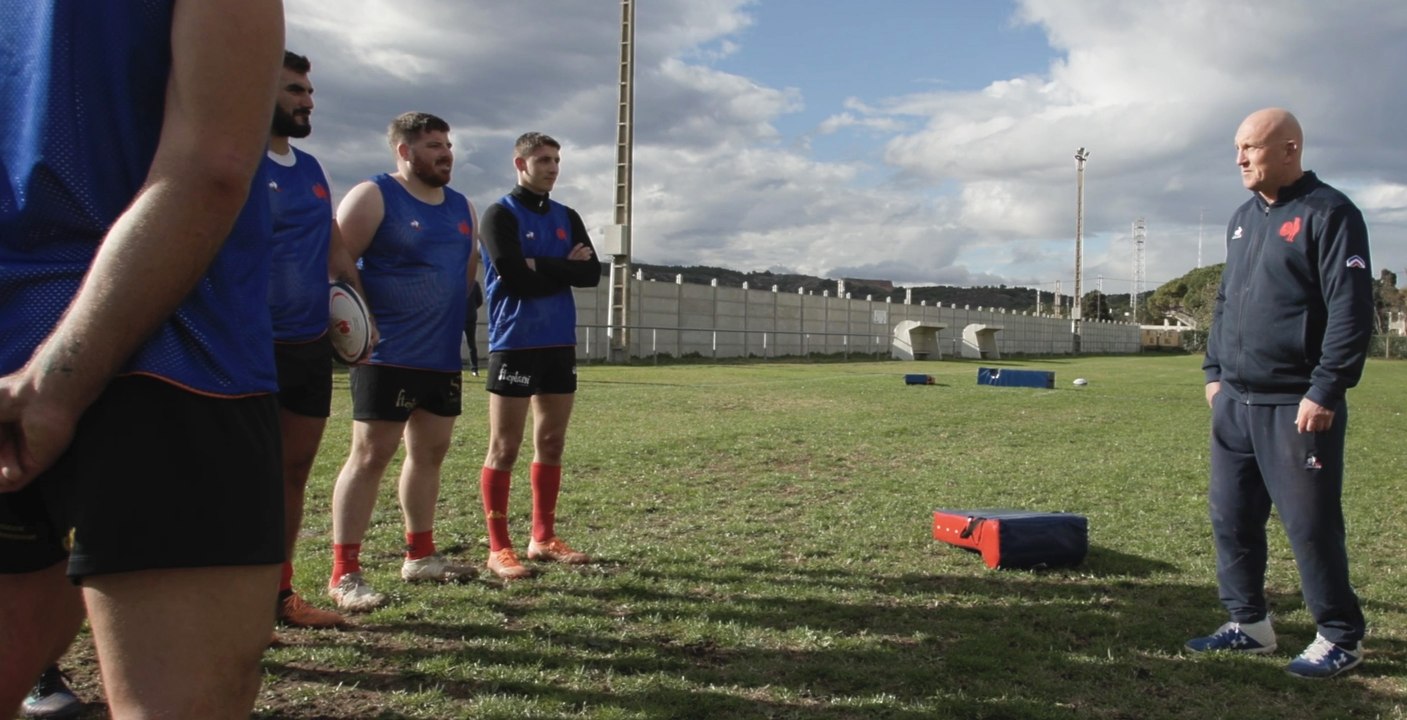 Situation d'entraînement au contact :  plaquage + contest (1)