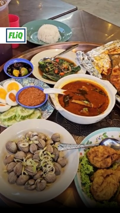 Makan berhidang dulang