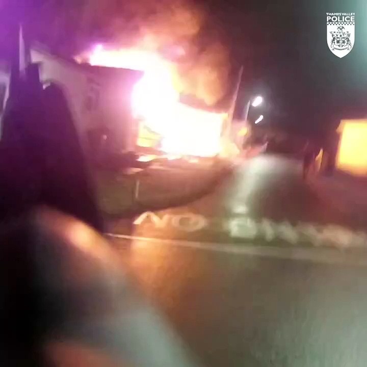 Heroic police rescue during caravan blaze