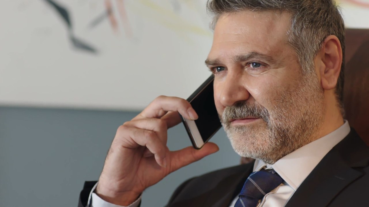 En El Corazón De La Ciudad Capitulo 2 (Audio Español) - Bu Şehir Arkandan Gelecek