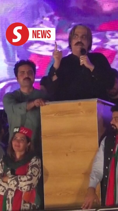 Thousands of supporters of jailed former PM Imran Khan rally in Islamabad