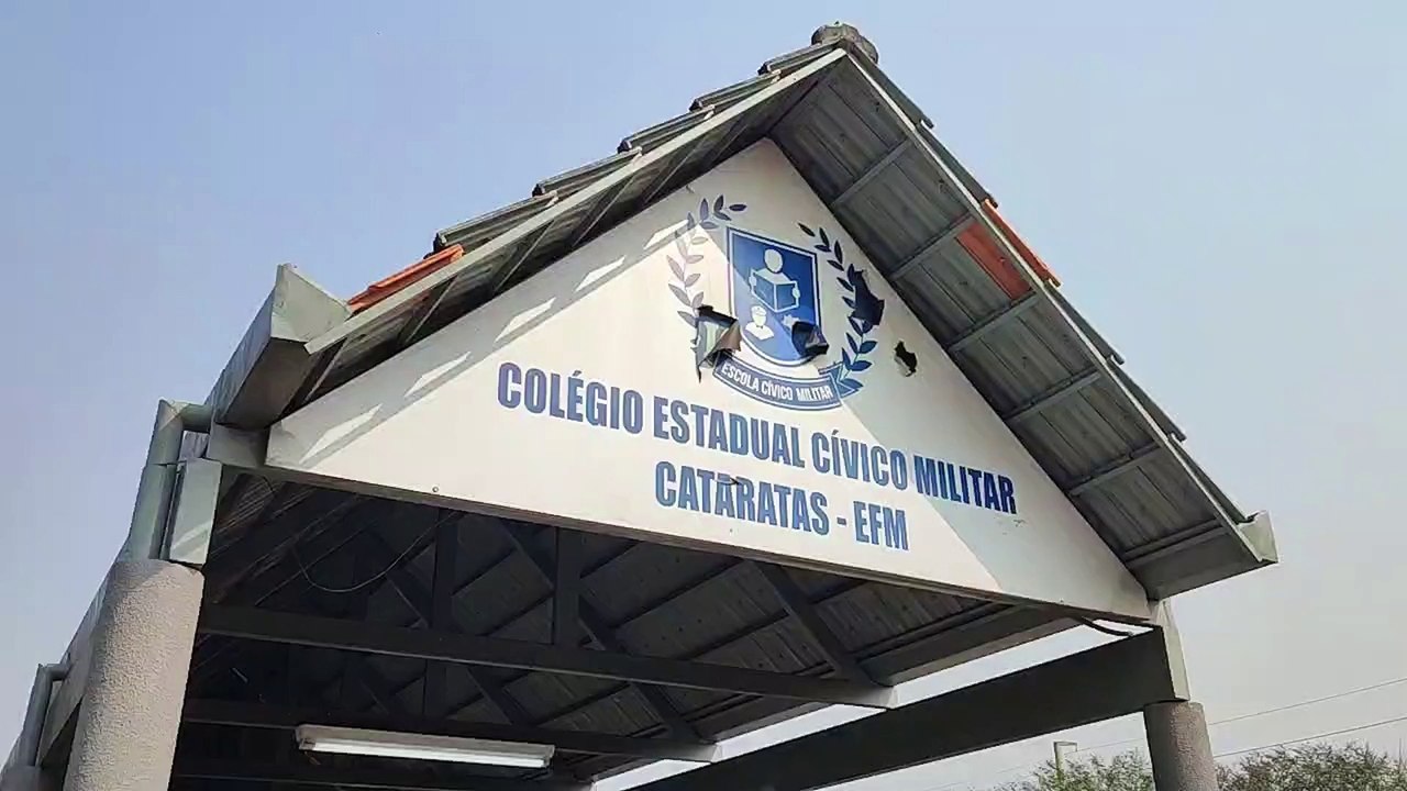 Adolescente é socorrido no Colégio Cívico Militar do Cataratas