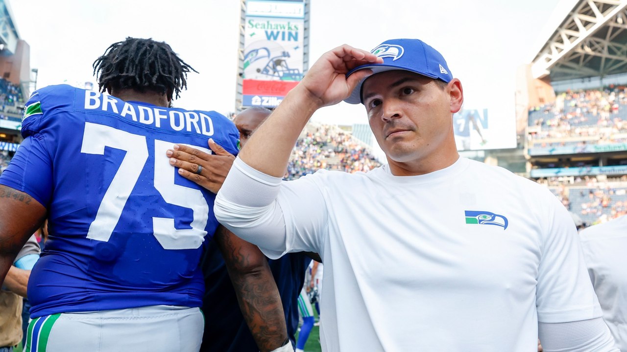 Seattle Triumphs in Mike McDonald's Debut, Beats Broncos 26-20