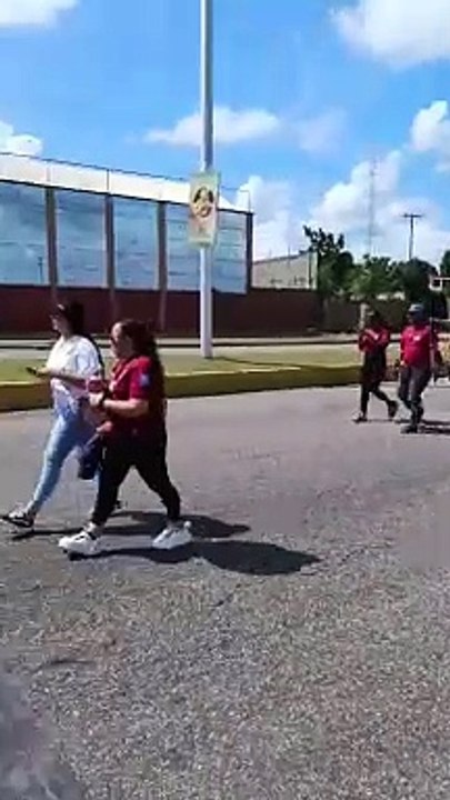 La llegada de los aficionados al Estadio Monumental de Maturín
