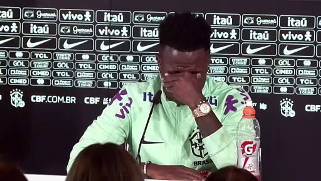Vinícius rompe a llorar al hablar del racismo: "Cada vez tengo menos ganas de jugar"