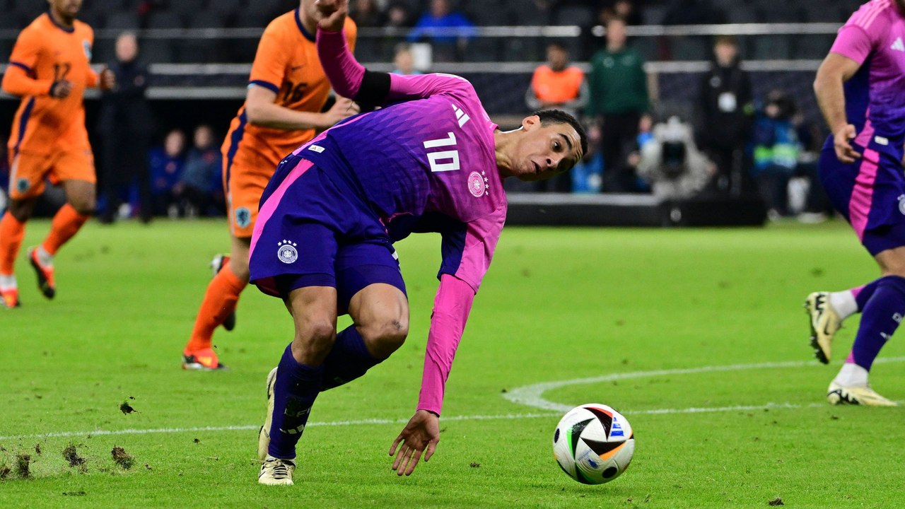 Musiala lacht über Ausrutscher: "Schwer aufzudrehen"