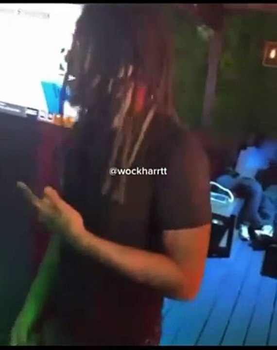 Mariah The Scientist fights rapper, Cleopatra, in the middle of the club