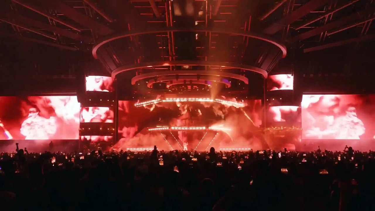 The Weeknd et Metro Boomin chantent "Creepin" en live à Coachella