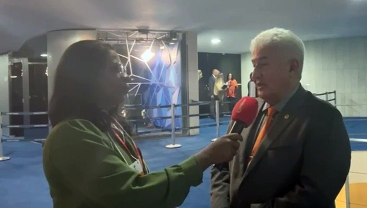 Direto de Brasília: "Tem que ser resolvida dentro da família", opina Marcos Pontes sobre caso de agressão envolvendo filho de Lula; assista