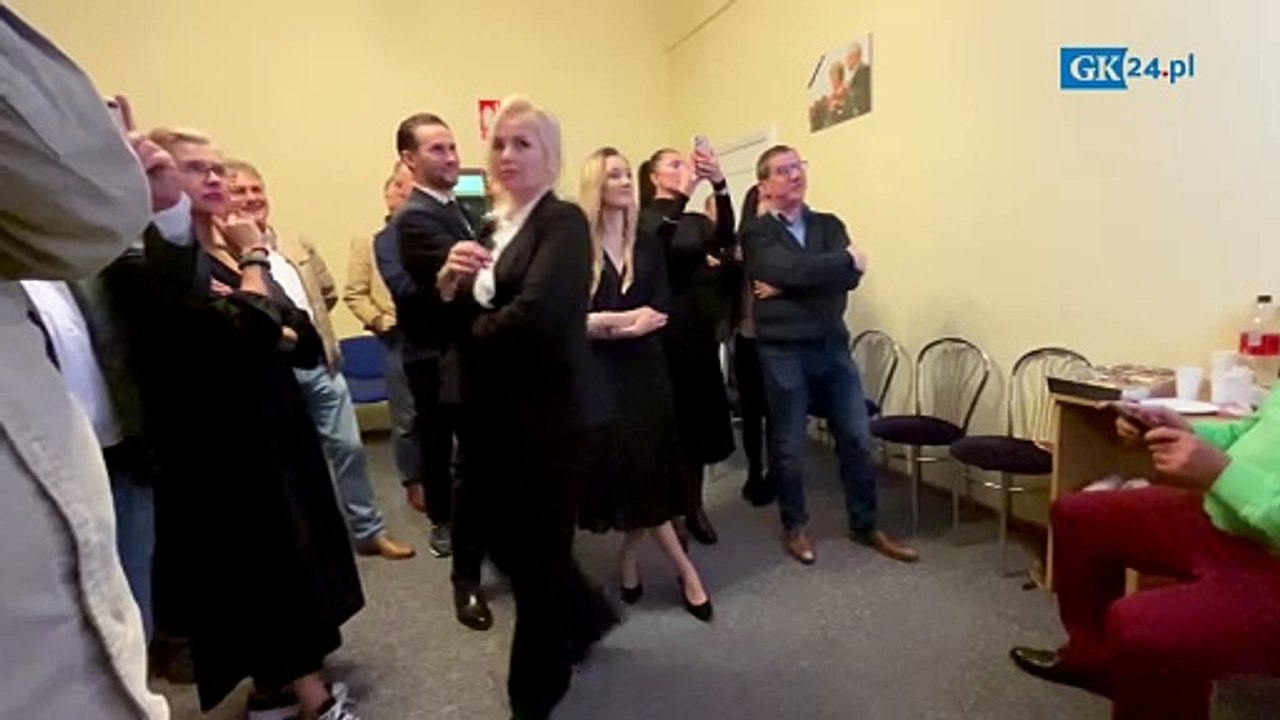 Wieczór wyborczy w sztabie Prawa i Sprawiedliwości w Koszalinie