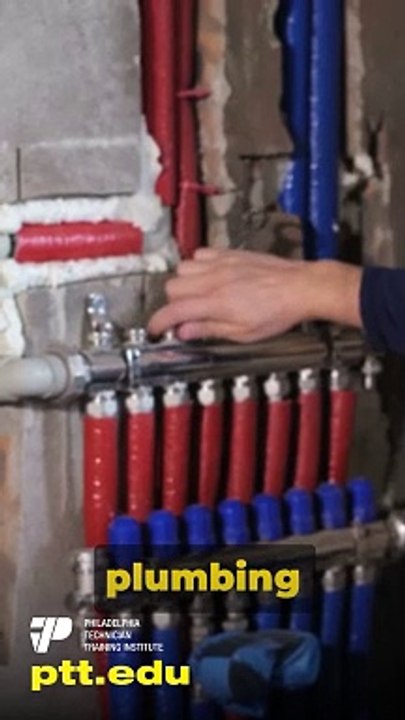 let’s explore differences between plumbers and pipe fitters