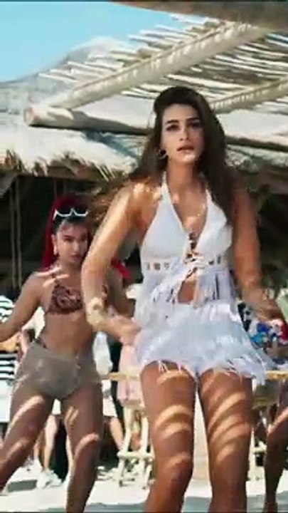 Kriti Sanon Hot from Akhiyan Gulab Song | Bollywood Actress Kriti Sanon Hottest Vertical Edit