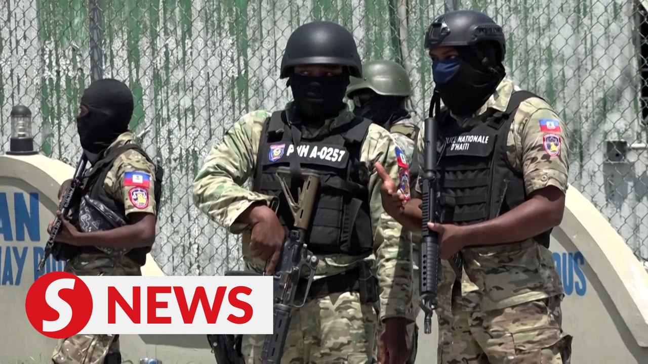 Haiti police bolster security around palace ahead of transition