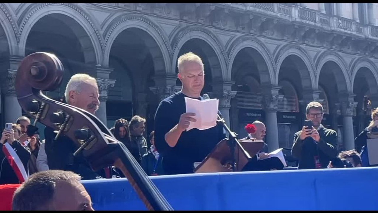 Scurati: finché governo non si dice antifascista resterà lo spettro