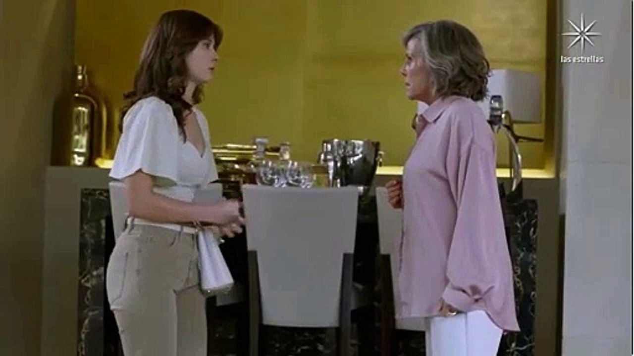 Roberta and Ana Cap 39