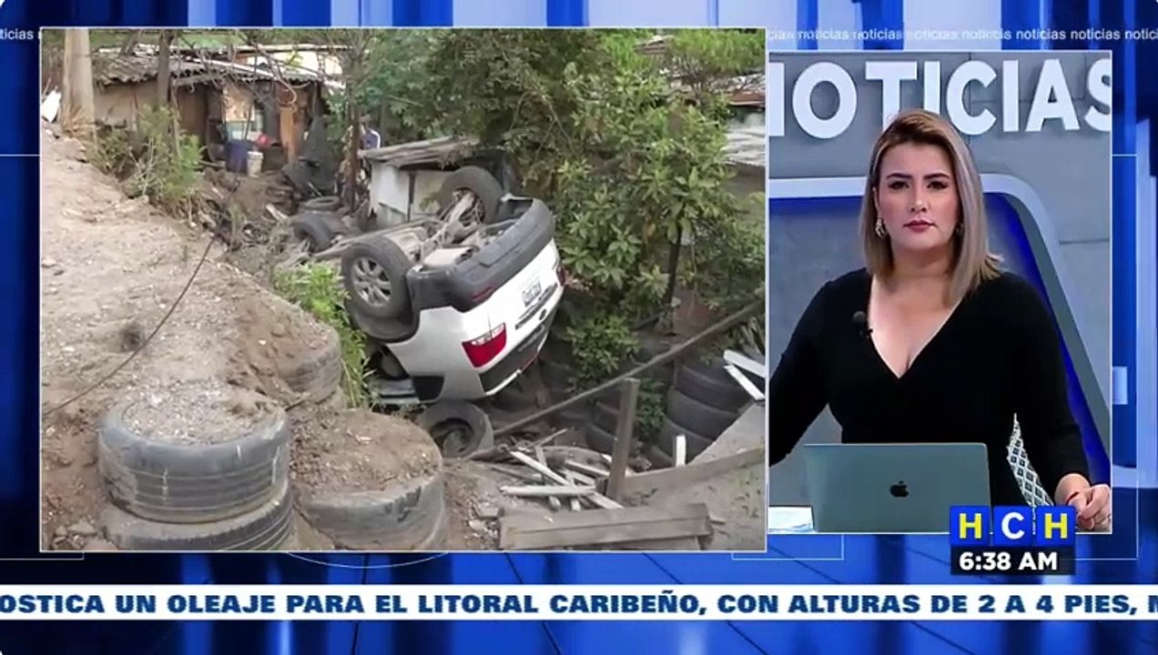¡Casi es tragedia! Camioneta por poco cae sobre una casa en carretera a Olancho