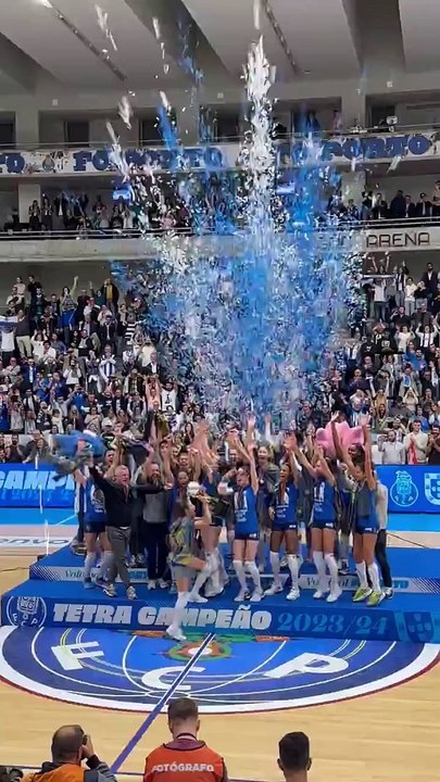 FC Porto levanta troféu