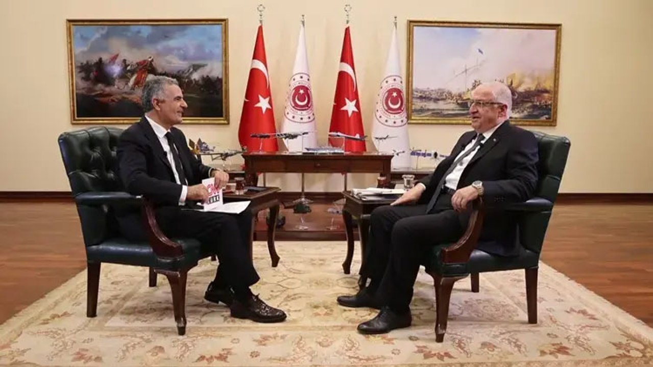 Milli Savunma Bakanı Güler CNN Türk'te: Bazı dostlar PKK/YPG’ye pilotaj eğitimi veriyor