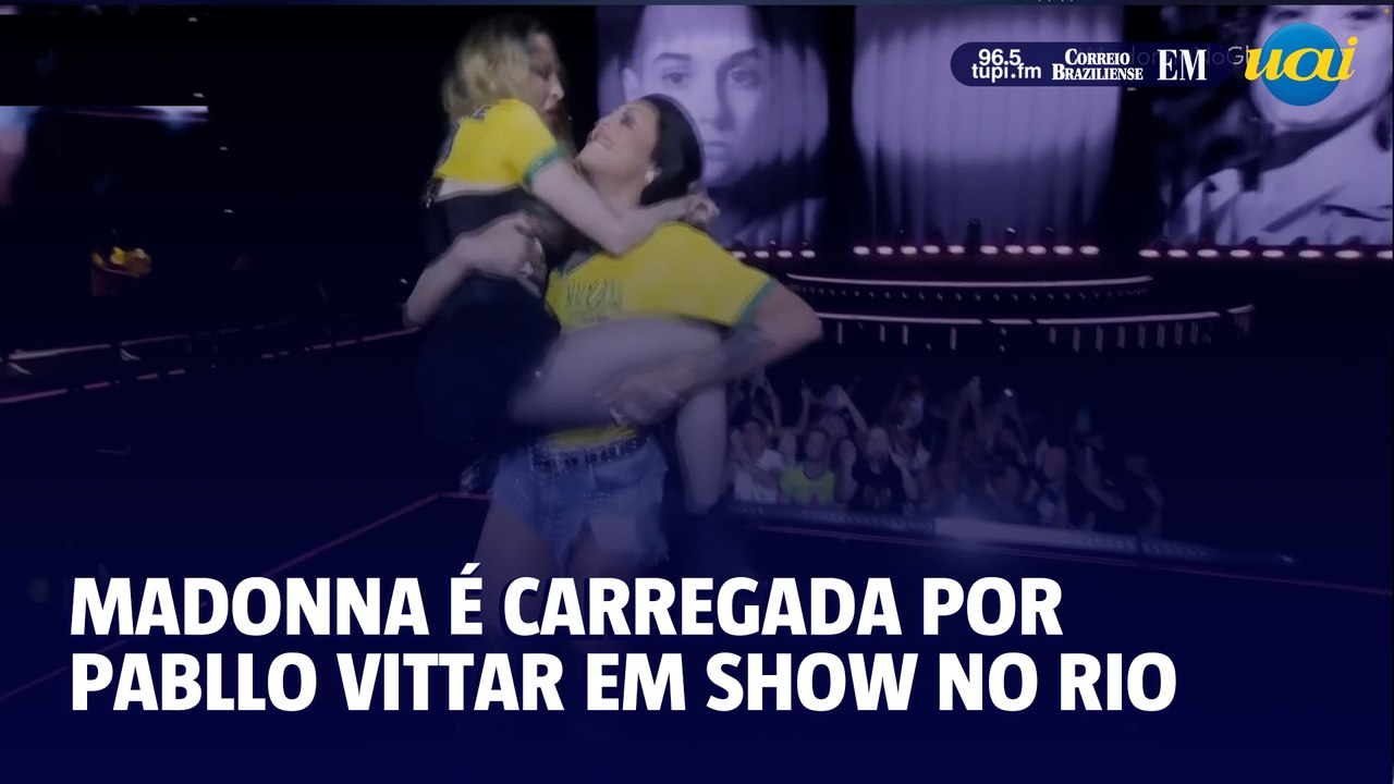 Madonna é carregada por Pabllo Vittar em show no Rio de Janeiro