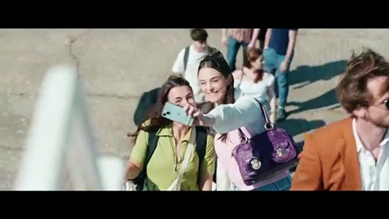 Spiders On A Plane Trailer