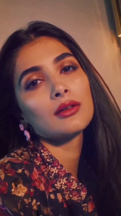 Pooja Hegde Hot Vertical Edit