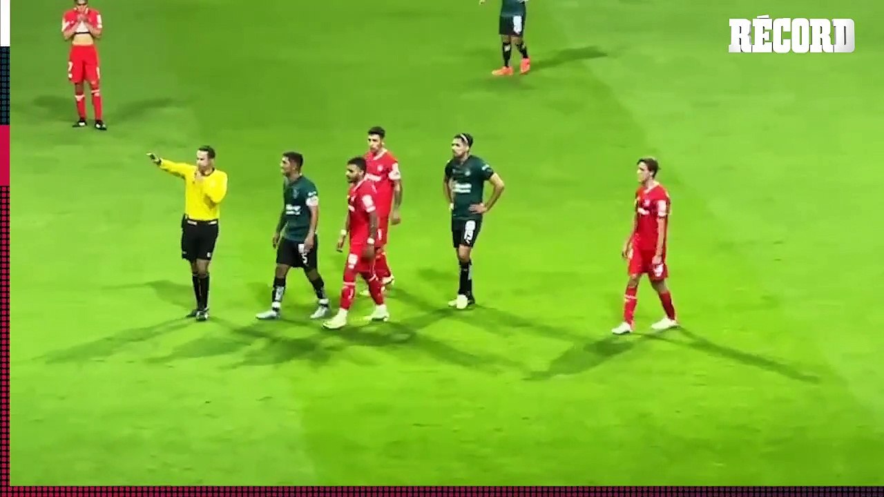 ¡Y eran compañeros! Ricardo Marín y Alexis Vega casi llegan a los golpes