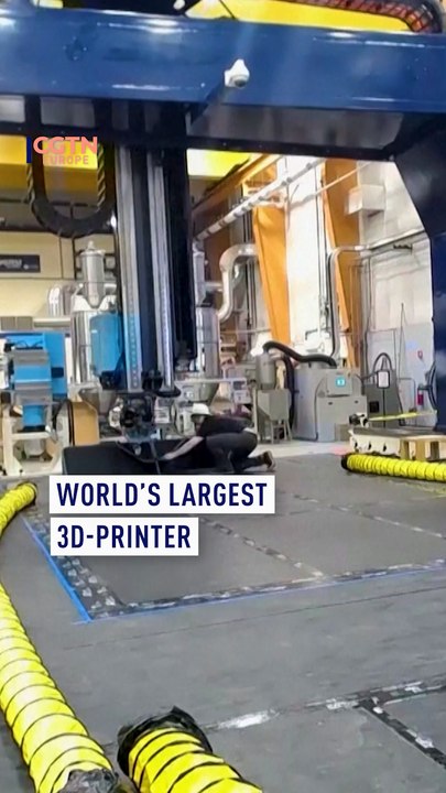 See the world’s largest 3D printer in action