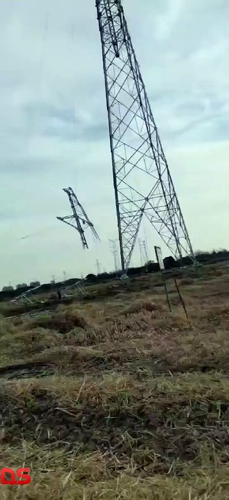 Transmission lattice tower