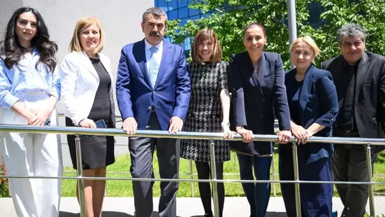 Bakan Tekin'den SERÇEV Engelsiz Mesleki ve Teknik Anadolu Lisesi’ne ziyaret