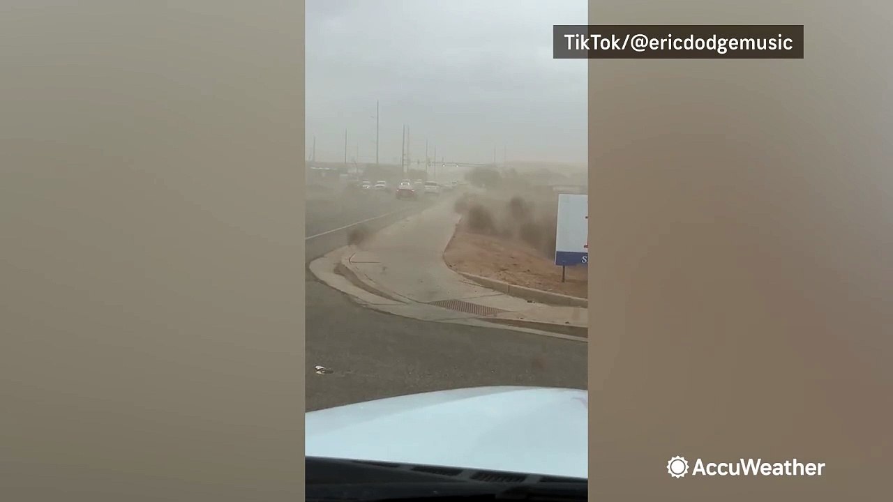 High winds create tumbleweed havoc on Utah highway