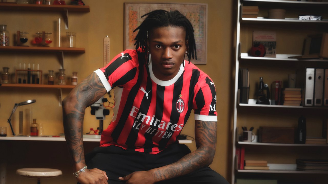 AC Milan Home Kit 2024/25