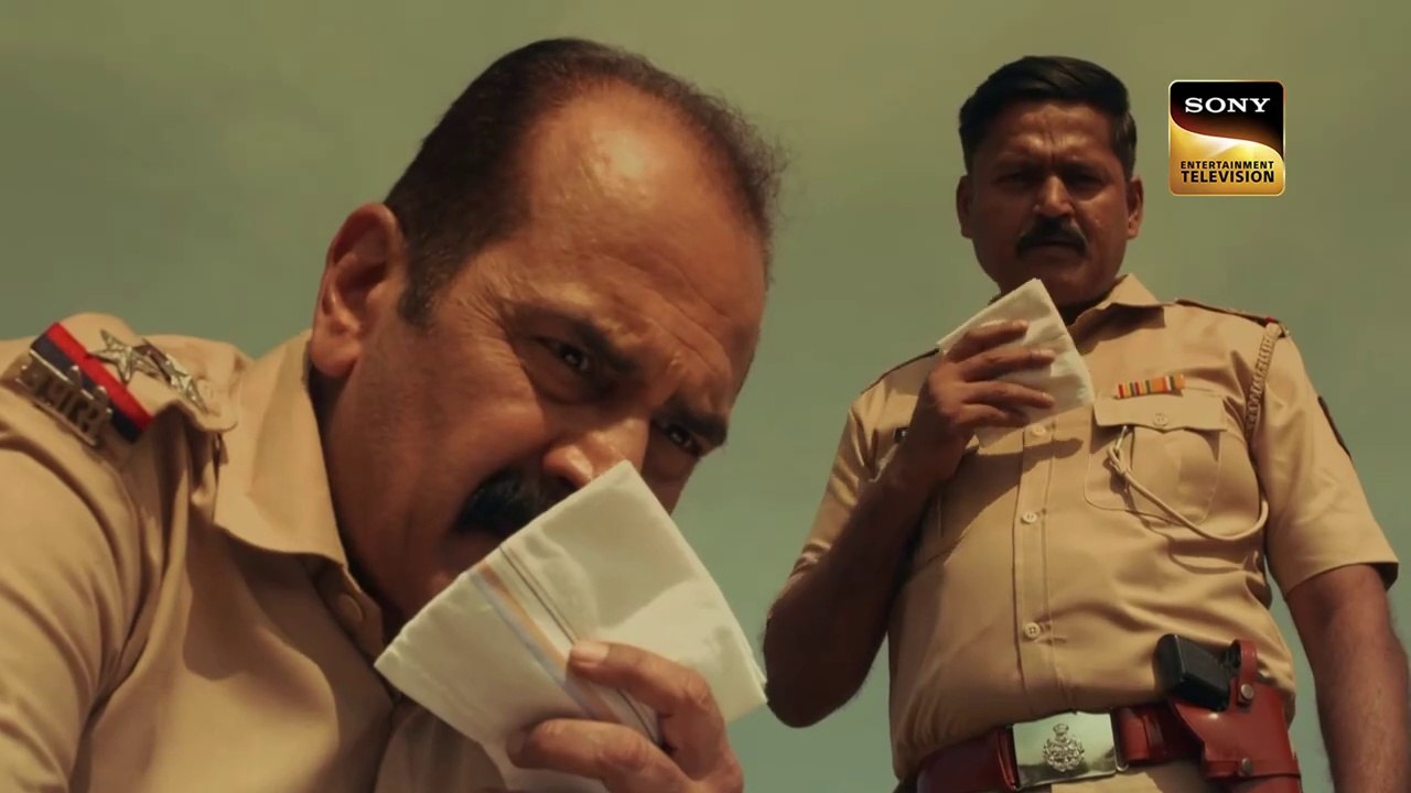 Bank Official तक  Crime Patrol Satark S2 Family Crimes-3