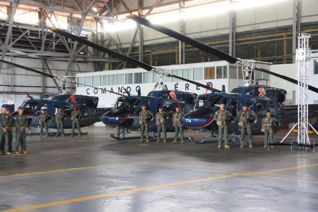 EEUU dona helicópteros a Panamá