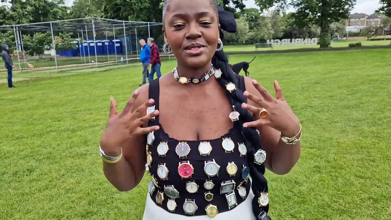 Taylor Swift superfan's Midnights album tribute for Edinburgh show