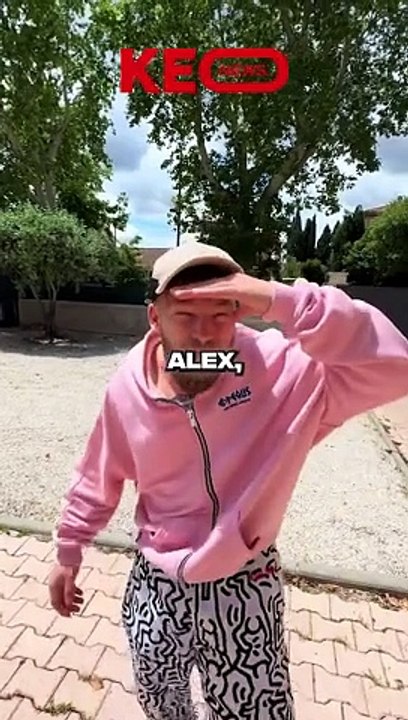 CE TIKTOKEUR ALEX A TROMPE SA COPINE ALY SUR TIKTOK !