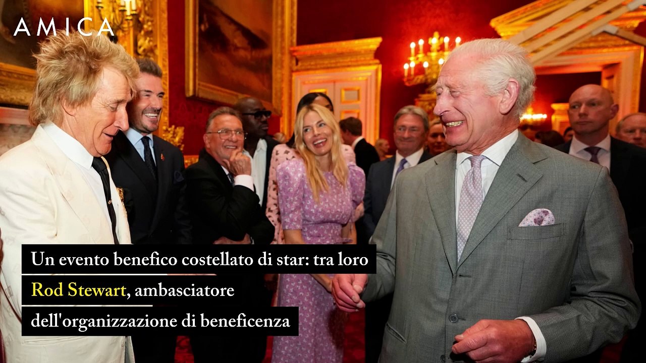 Re Carlo ama le celeb: l’evento (e gli scherzi) con David Beckham, Naomi Campbell e Rod Stewart