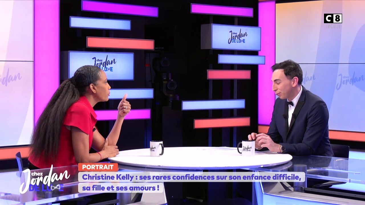 Christine Kelly en couple avec Eric Zemmour ? L'animatrice répond