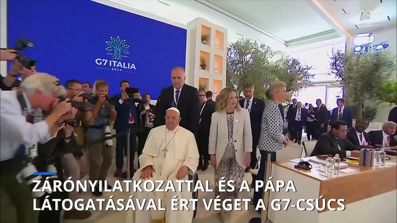 Ferenc pápa is megjelent a dél-itáliai G7-csúcson pénteken