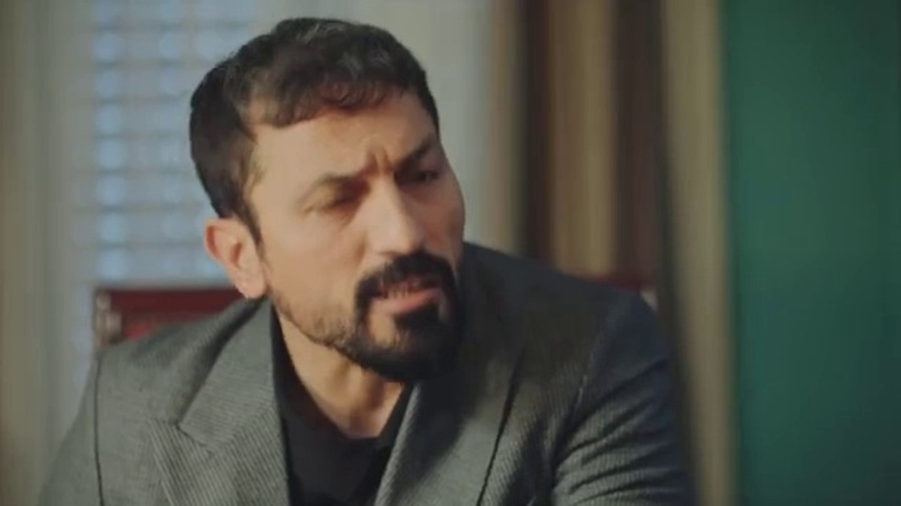 M-I- N-O-M-B-R-E- E-S- F-A-R-A-H - Capitulo 86 (Español)