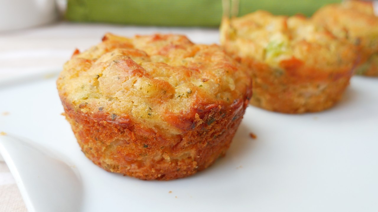 Pastelitos salados de pollo, queso y verduritas