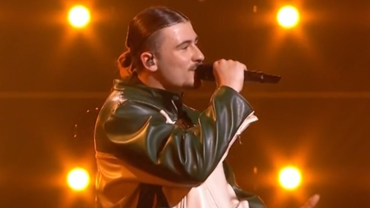 Pierre Garnier chante son tube "Nous on sait"