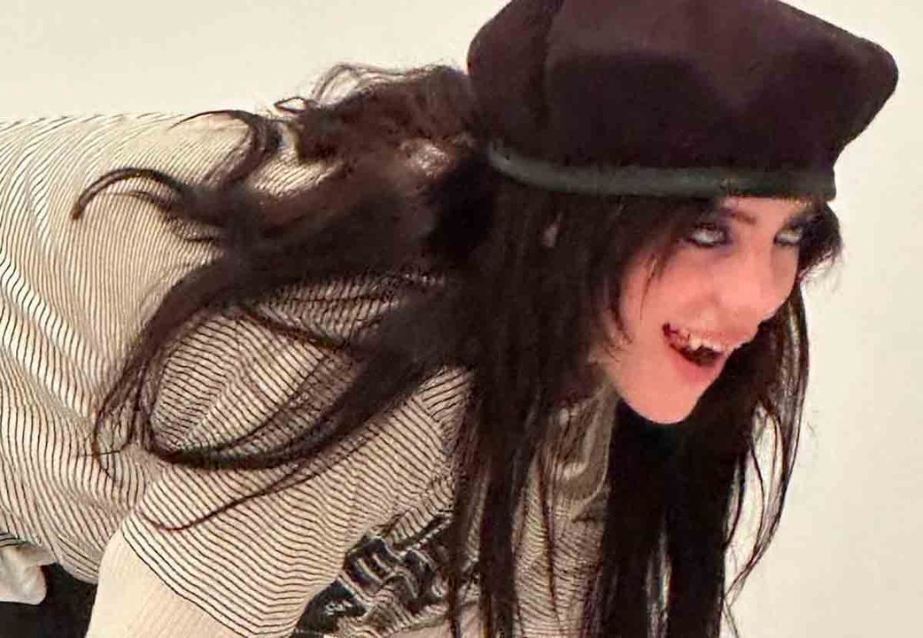 Billie Eilish Hurmaa Seuraajansa Uusilla Rohkeilla Kuvilla