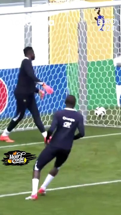 رمي القناع.. احتفال مبابي المنتظر في يورو 2024  #EURO2024