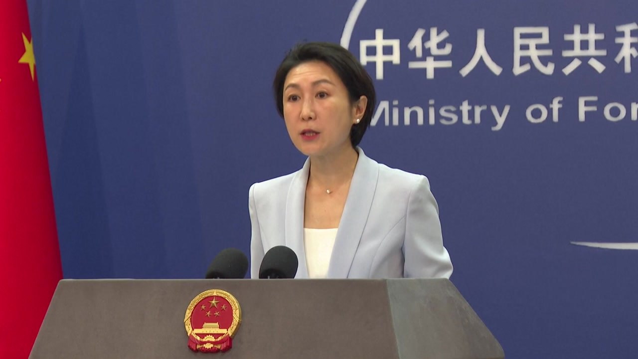 中 "필리핀, 도발 중단하라"...필리핀 "中, 불법적 무력 사용" / YTN