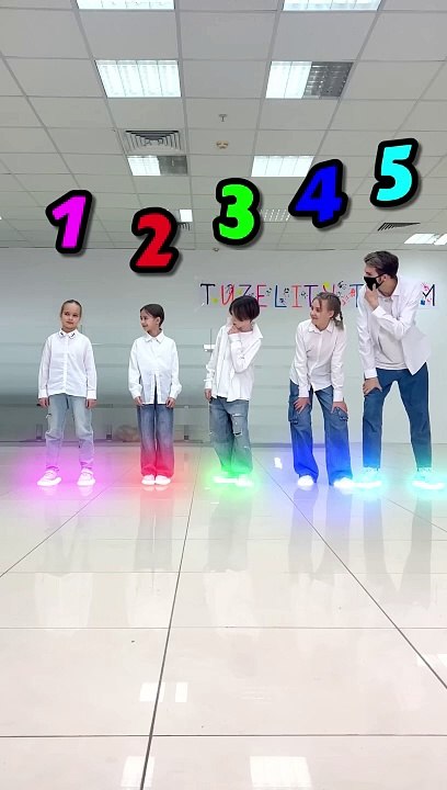 Шаффл Баттл  Who BEST DANCER .  30M SUBS !!!  TUZELITY SHUFFLE ⭐️