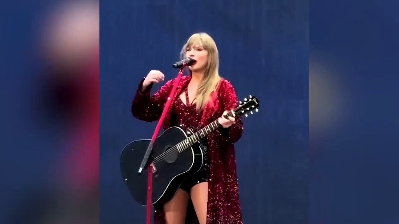 Taylor Swift, Londra konserinde şarkı söylediği anda sahnede böcek yuttu