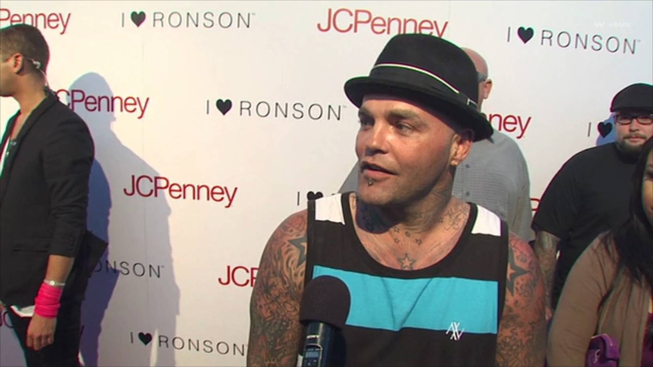 Crazy Town Frontman Shifty Shellshock Dead at 49