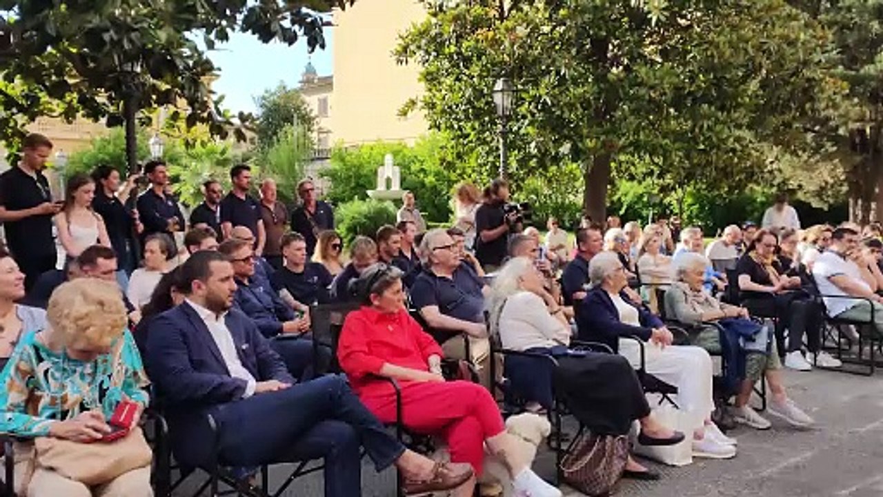 Tour de France a Firenze, il team Israel Premier Tech omaggia Gino Bartali