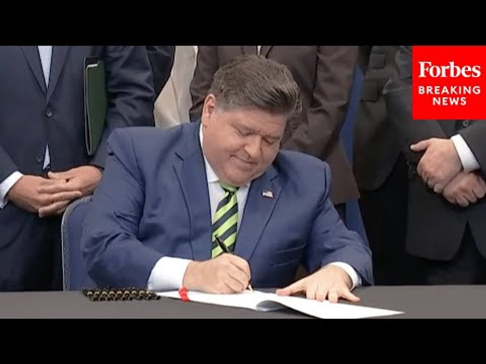 Gov. JB Pritzker Signs Omnibus Package To Support Businesses In Illinois