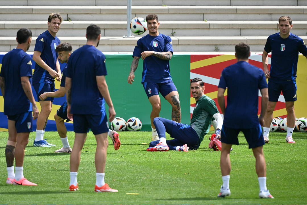 SWZ ITALY PVW  DTL BASSEL